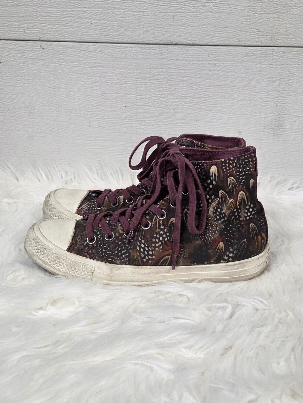 Converse High-Top Canvas Sneakers in Plum Feather Print 9 - Picture 11 of 13